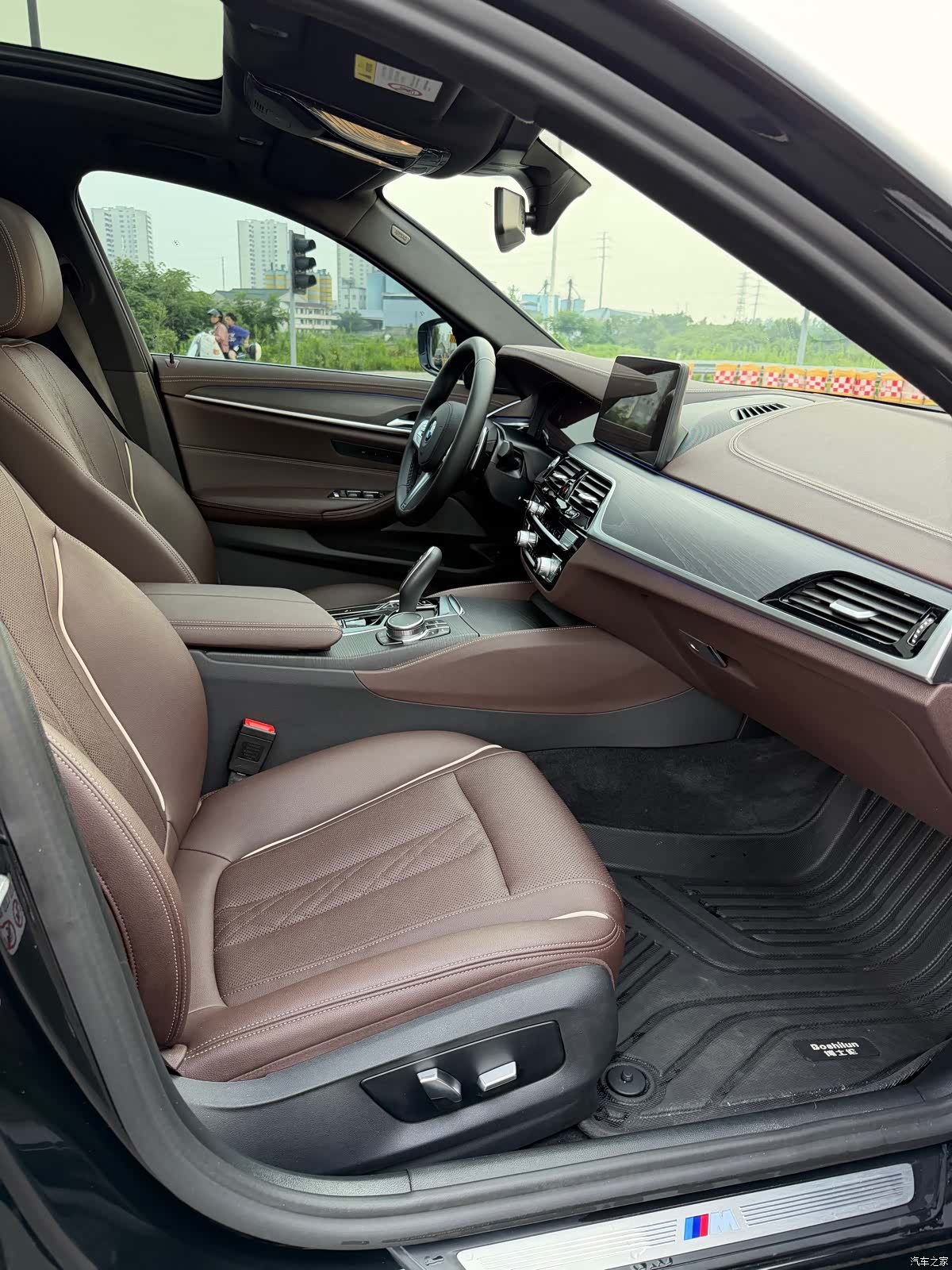 BMW 5 Series, 2023 13