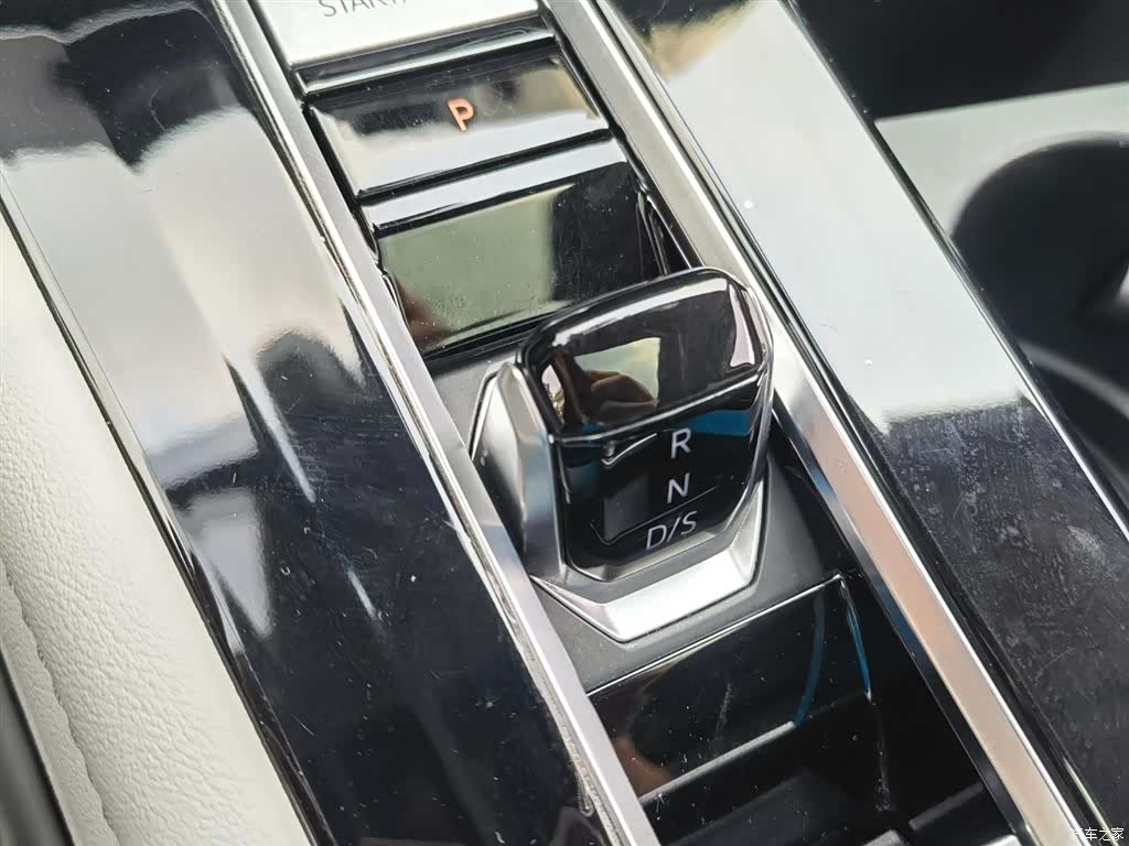 Volkswagen Teramont, 2024 14