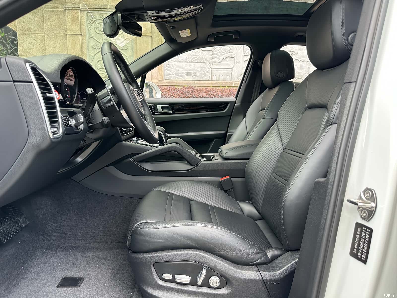 Porsche Cayenne, 2020 все фото