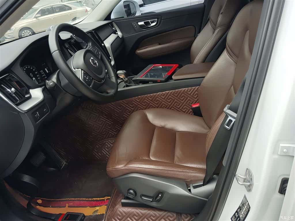 Volvo XC60, 2019 14
