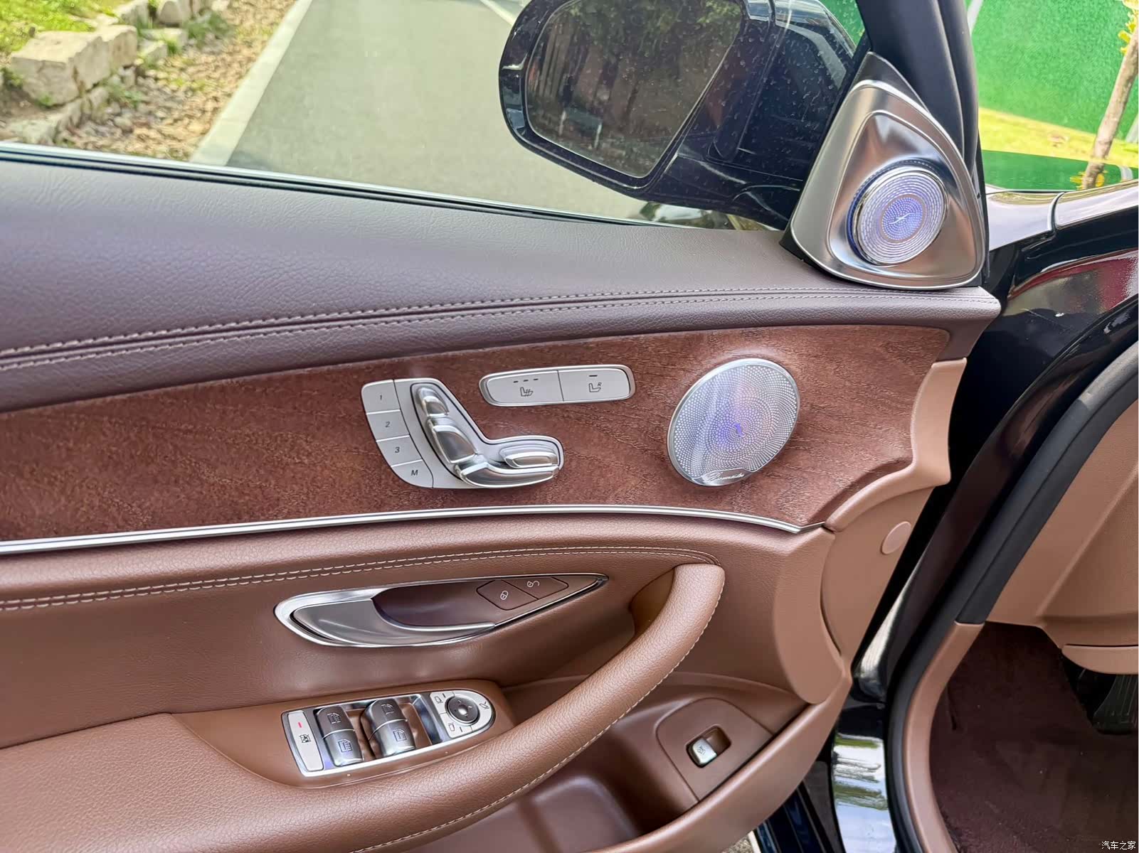 Mercedes-Benz E-Class, 2023 8