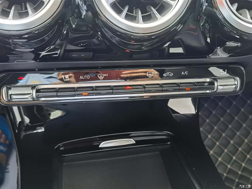 Mercedes-Benz CLA, 2023 25