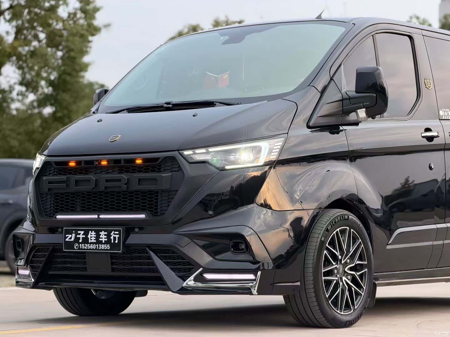 Ford Tourneo, 2022 10