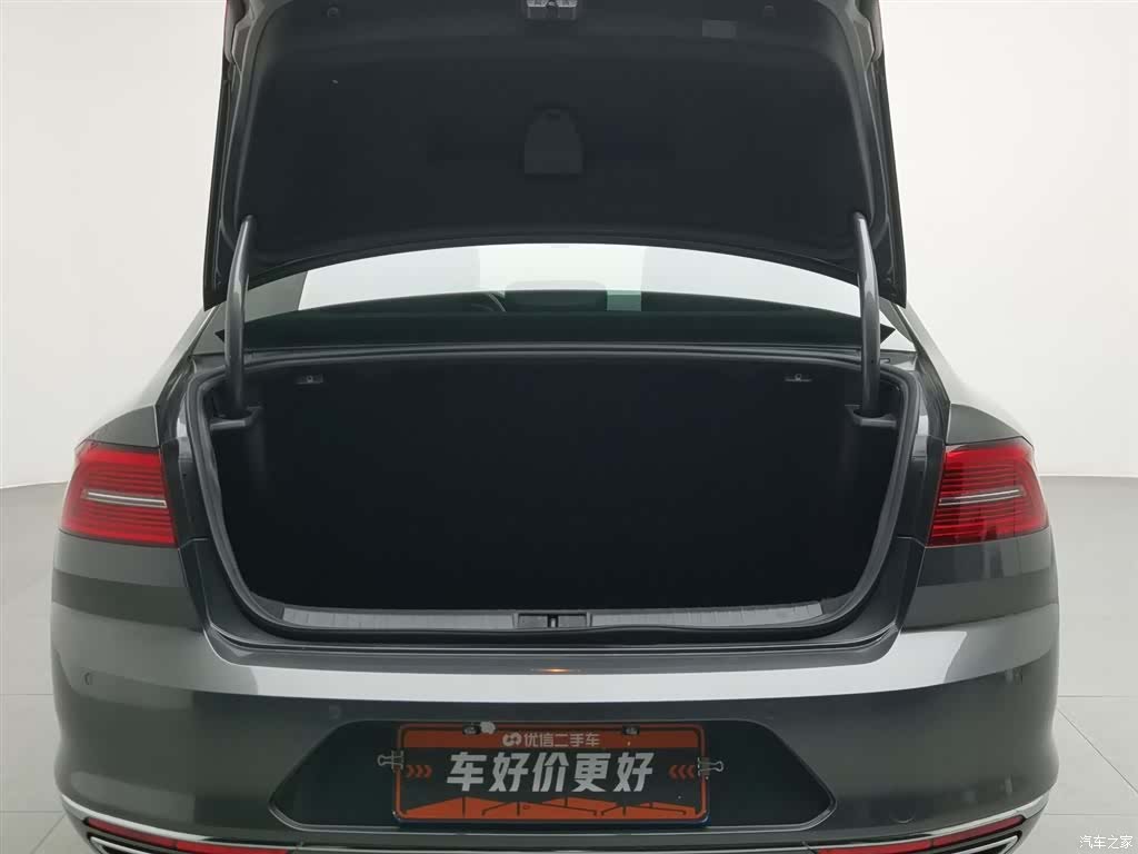 Volkswagen Magotan, 2017 16