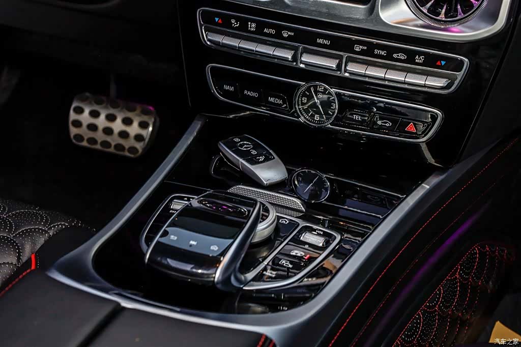 Mercedes-Benz G-Class, 2015 40