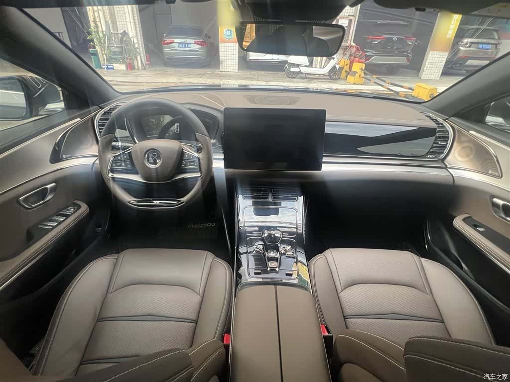 BYD Han, 2021 13