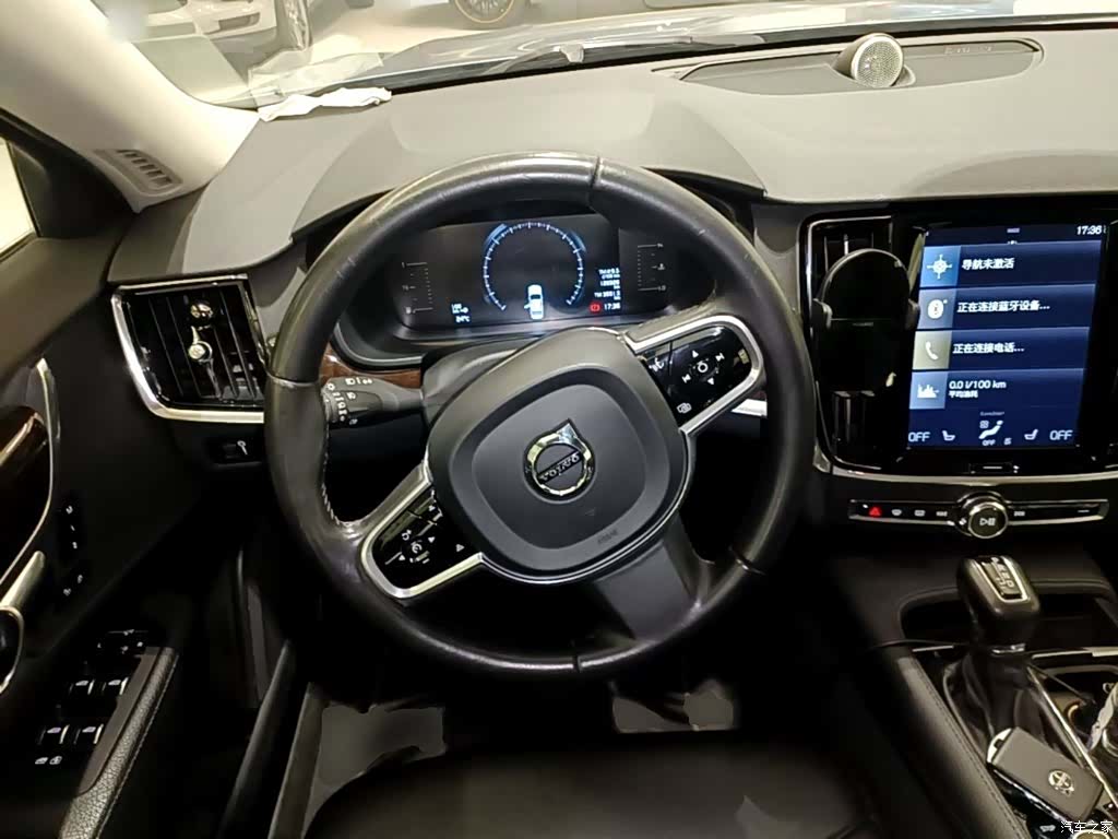 Volvo S90, 2017 11