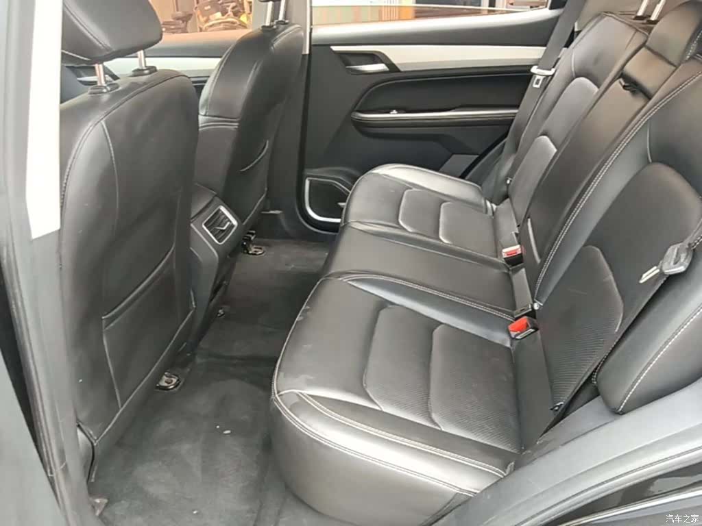 Geely X6, 2021 17