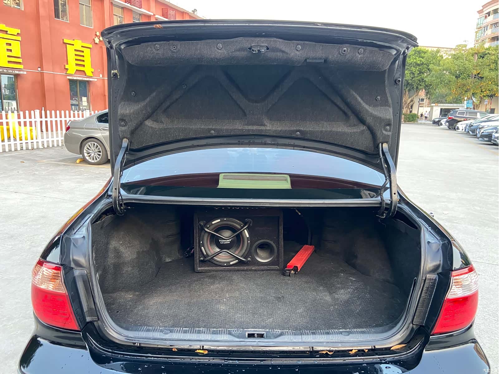 Nissan 3.0, 2005 32