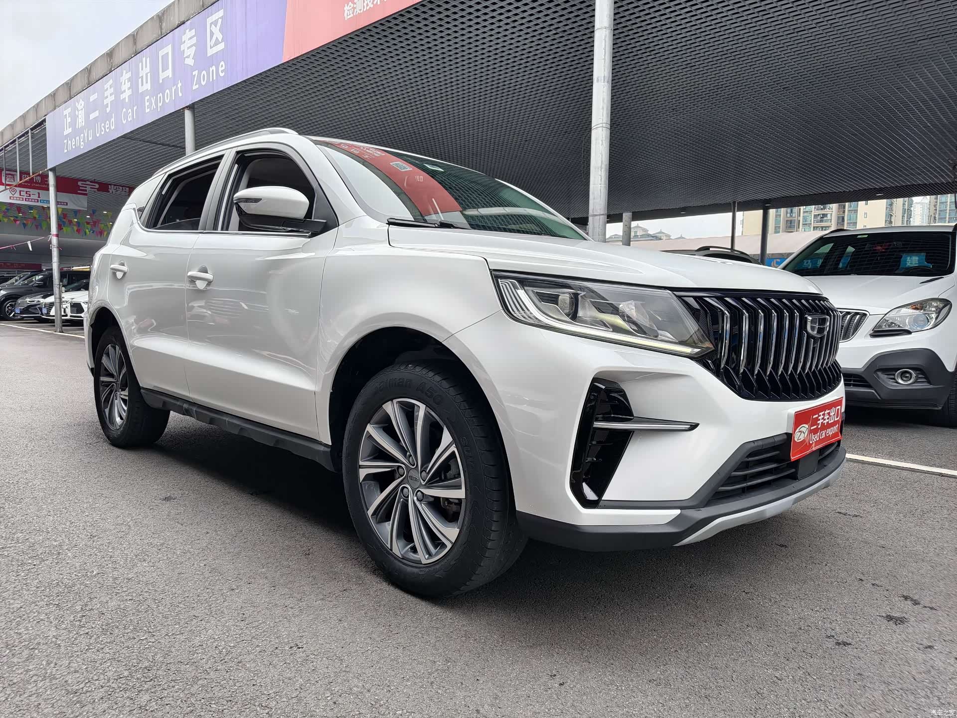 Geely X6, 2022 3