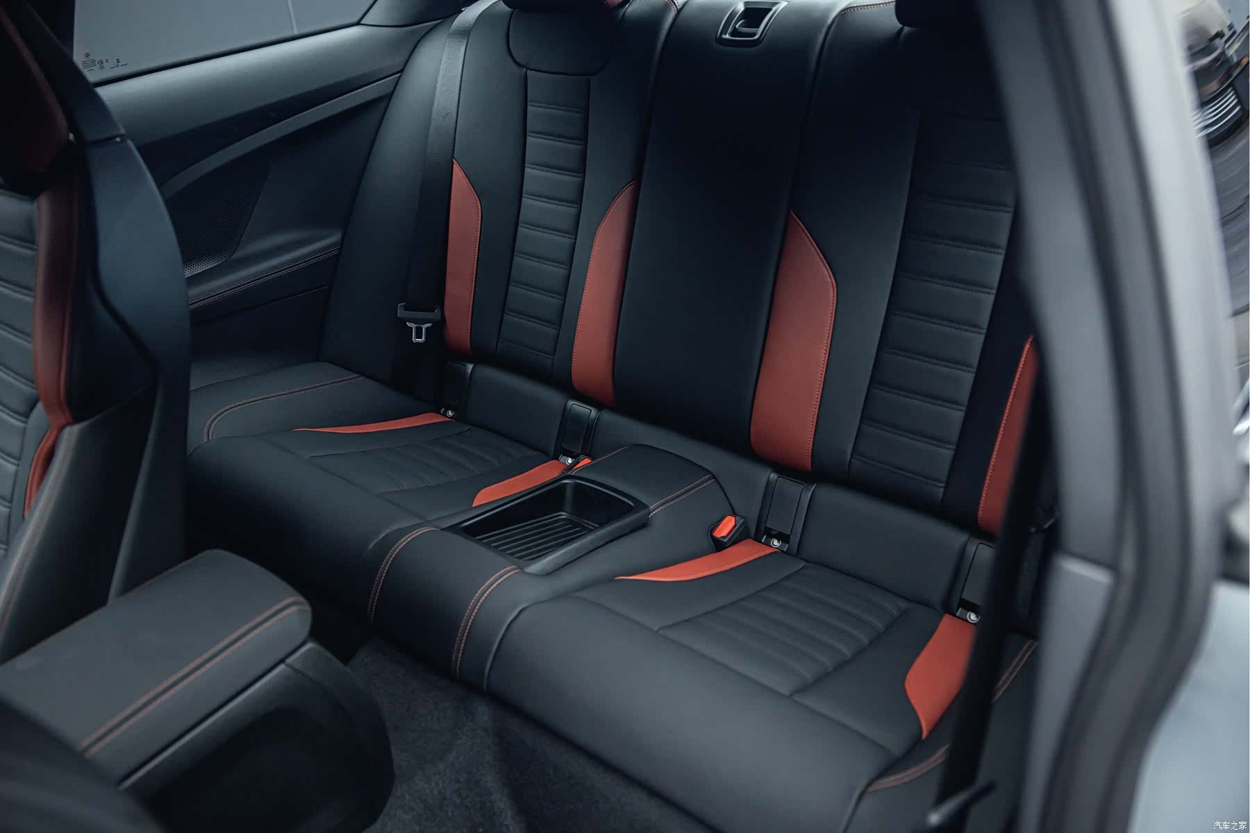 BMW M2, 2026 33