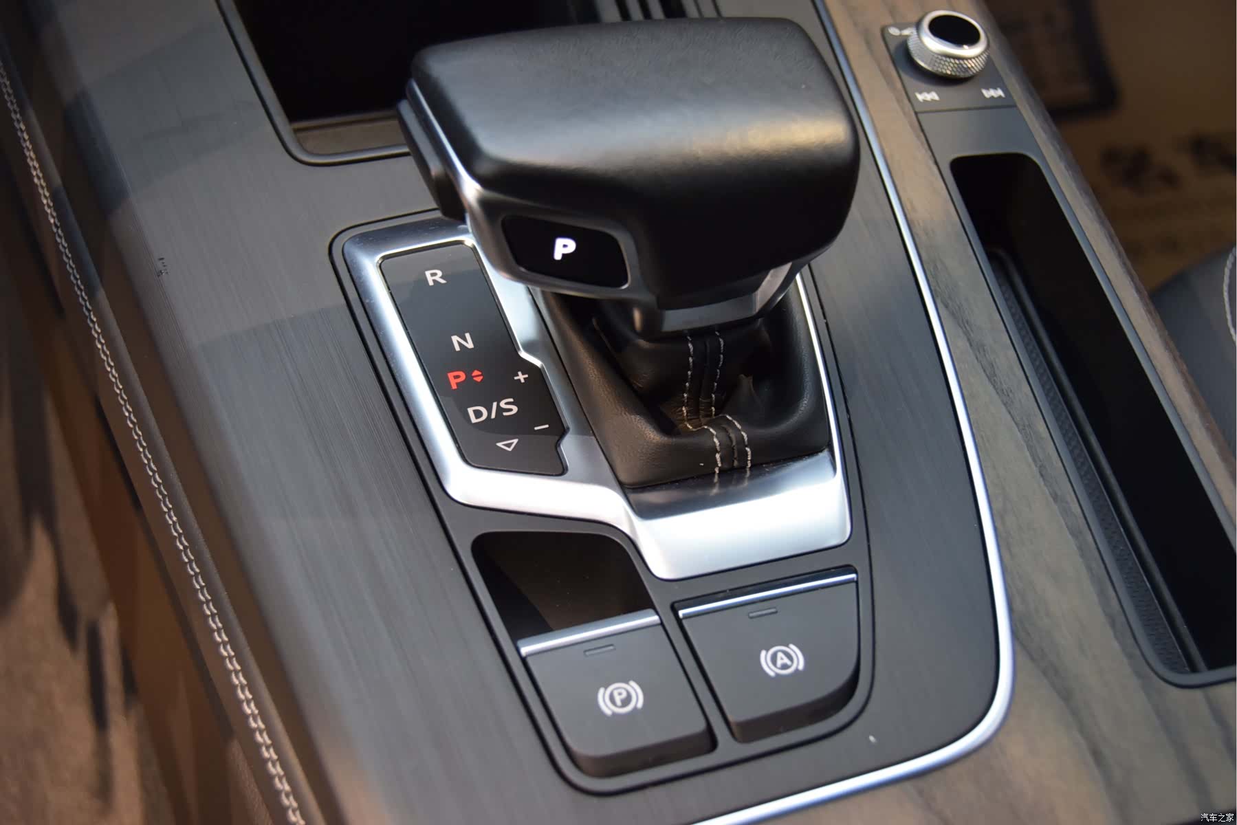 Audi Q5L, 2023 17