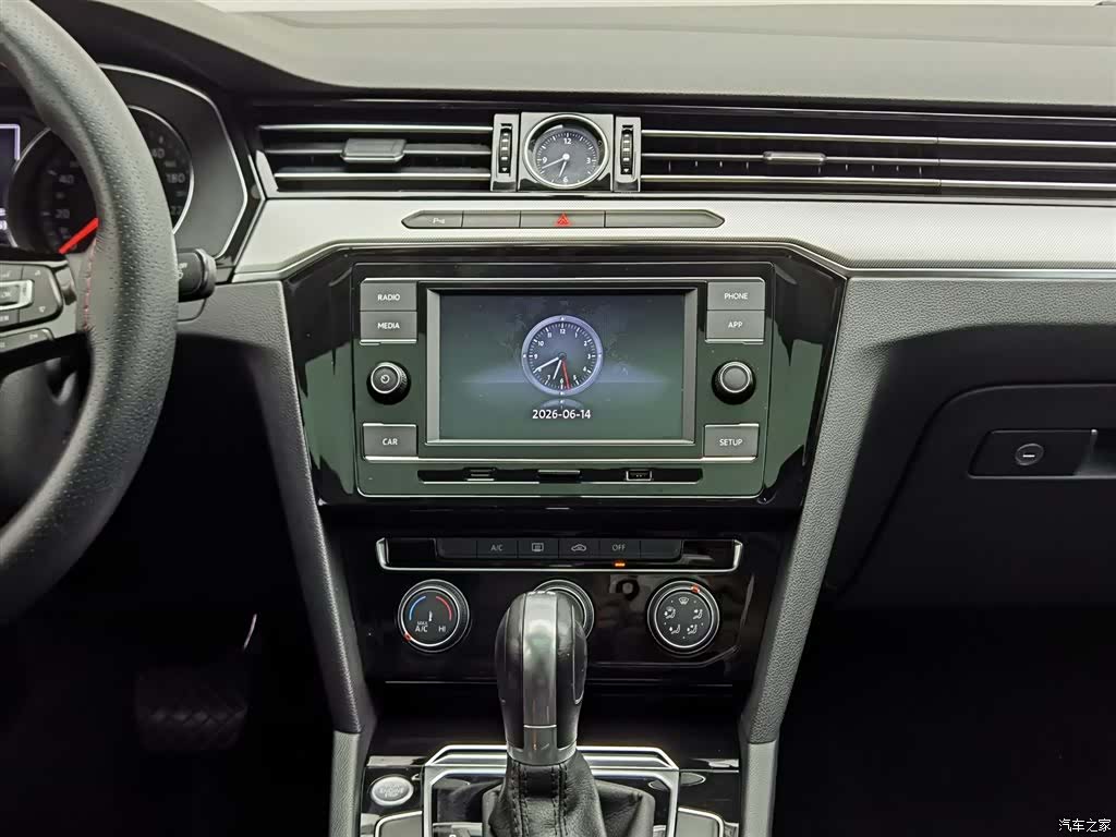Volkswagen Magotan, 2019 12