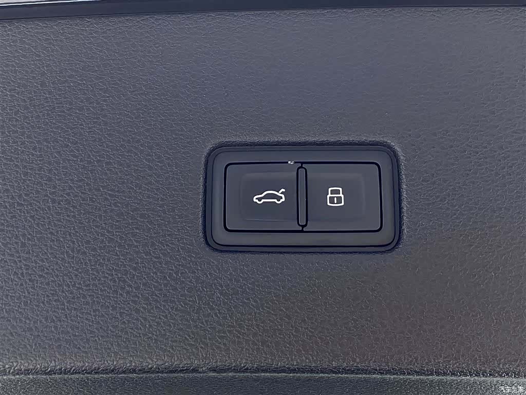 Audi Q8, 2022 31