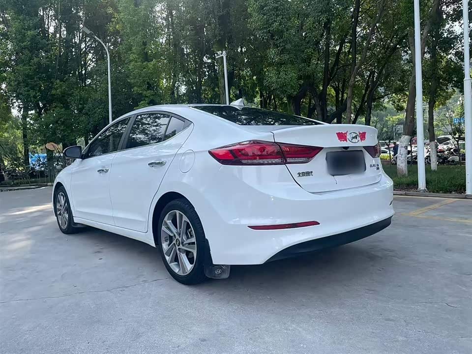 Hyundai Lead