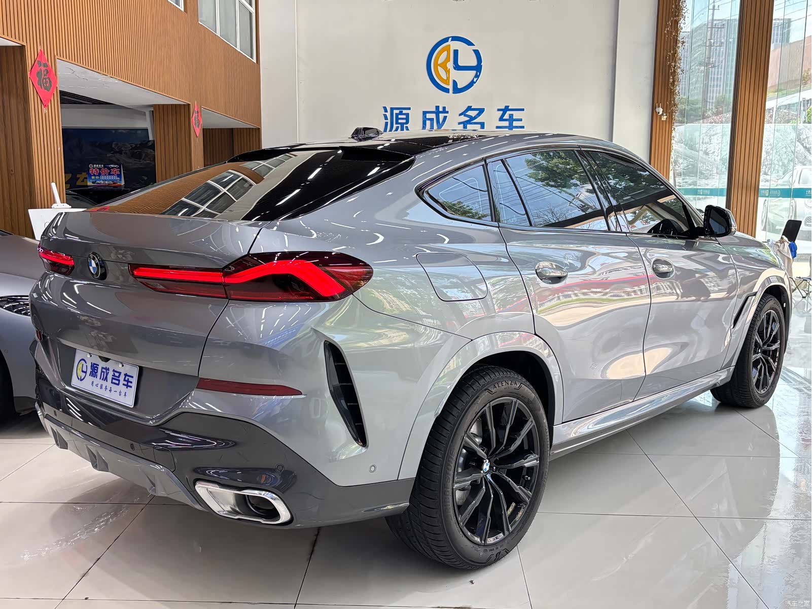 BMW X6, 2026 все фото