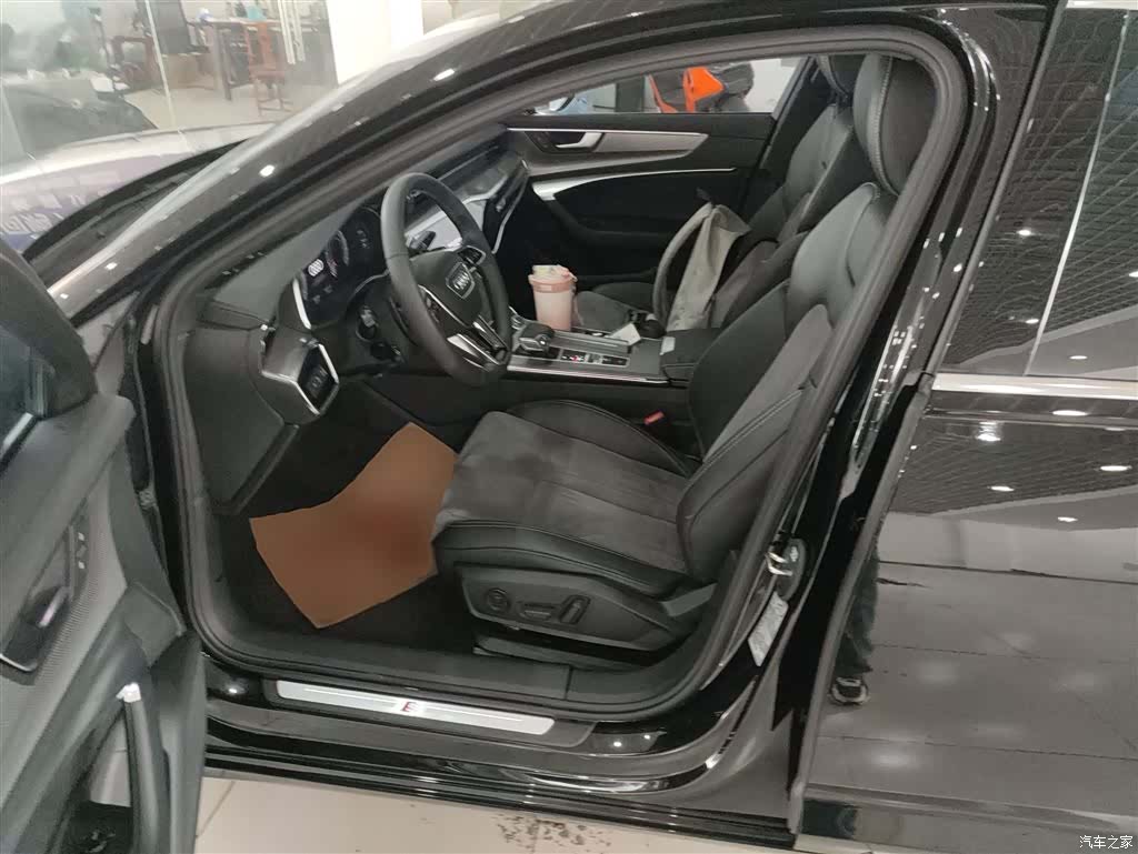 Audi A6L, 2022 15