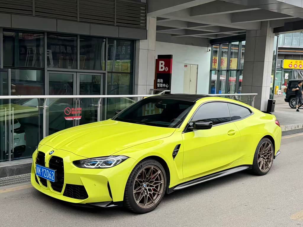 BMW M4