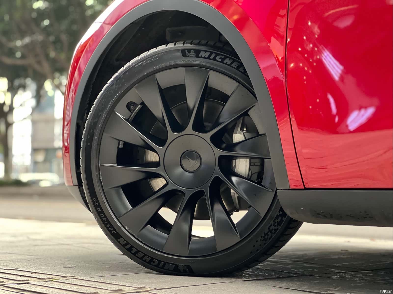 Tesla Model Y, 2023 13
