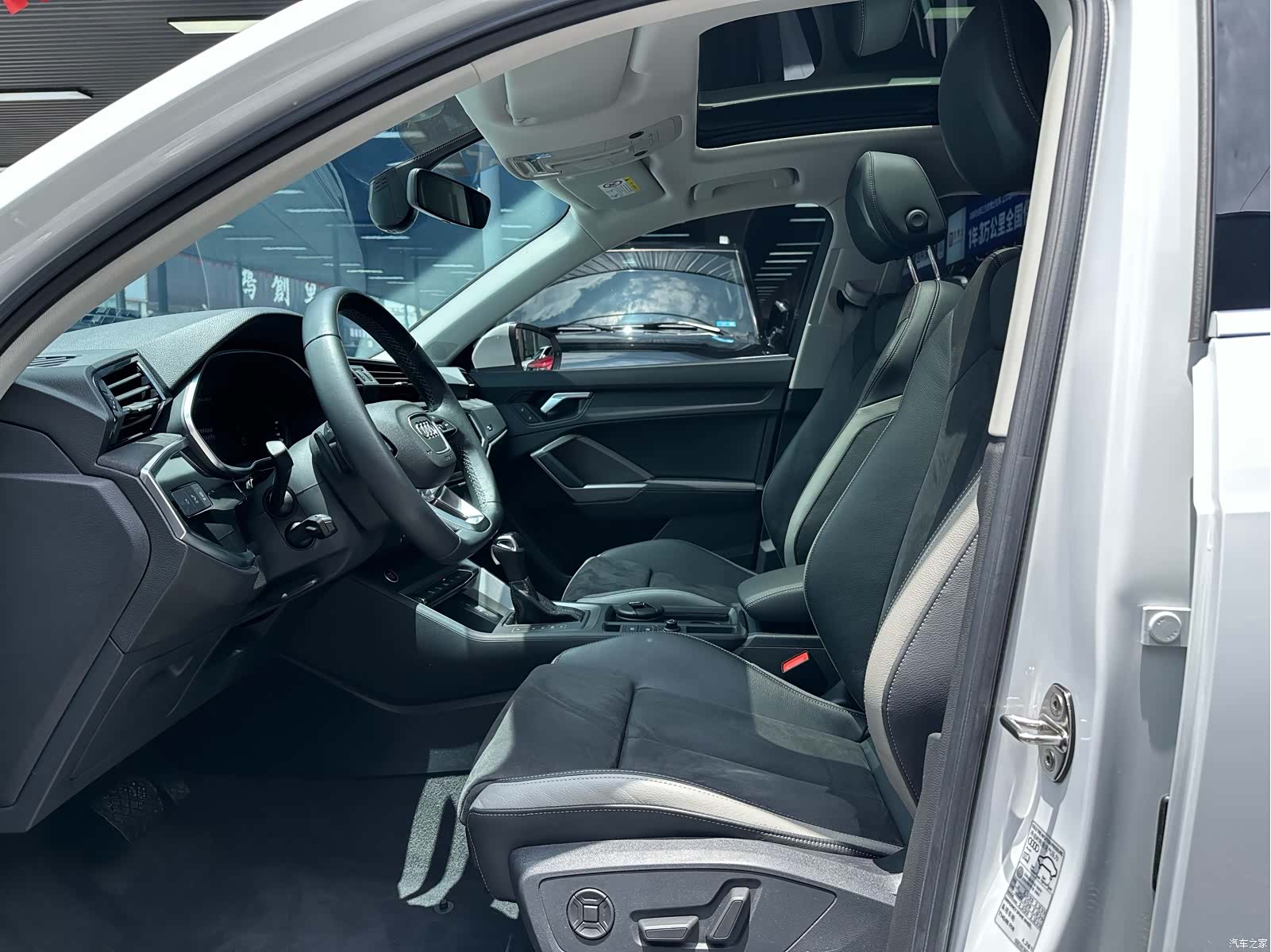 Audi Q3, 2022 7