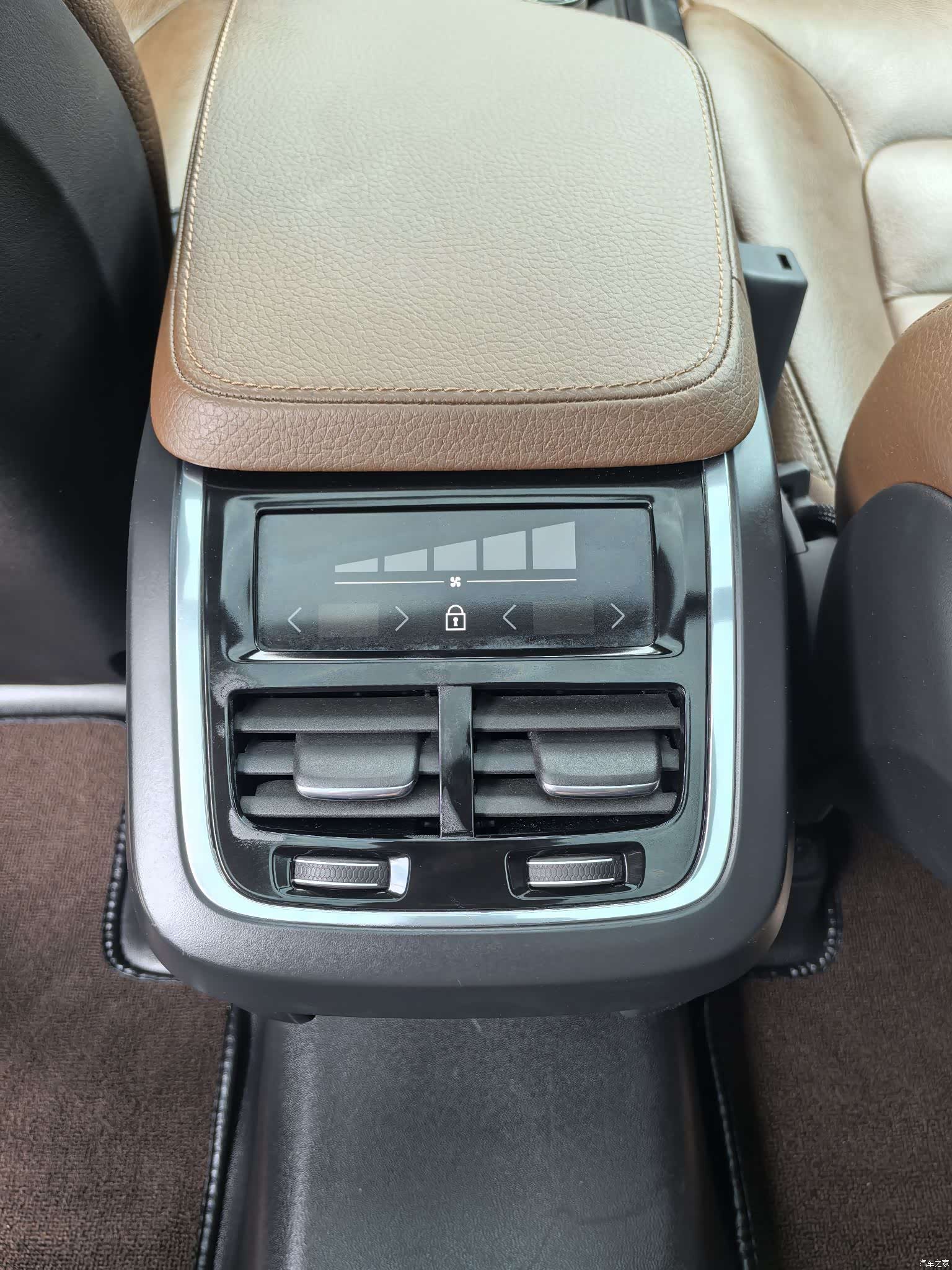 Volvo XC90, 2021 14