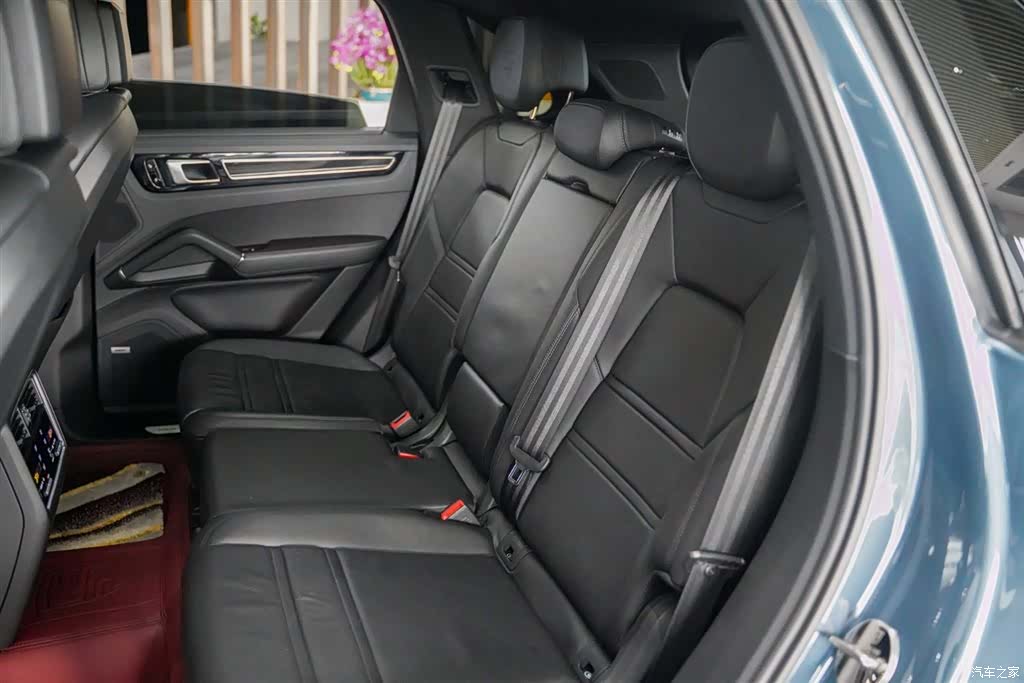 Porsche Cayenne, 2018 13
