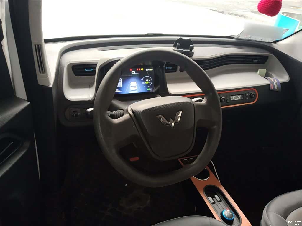 Wuling MINIEV, 2021 7