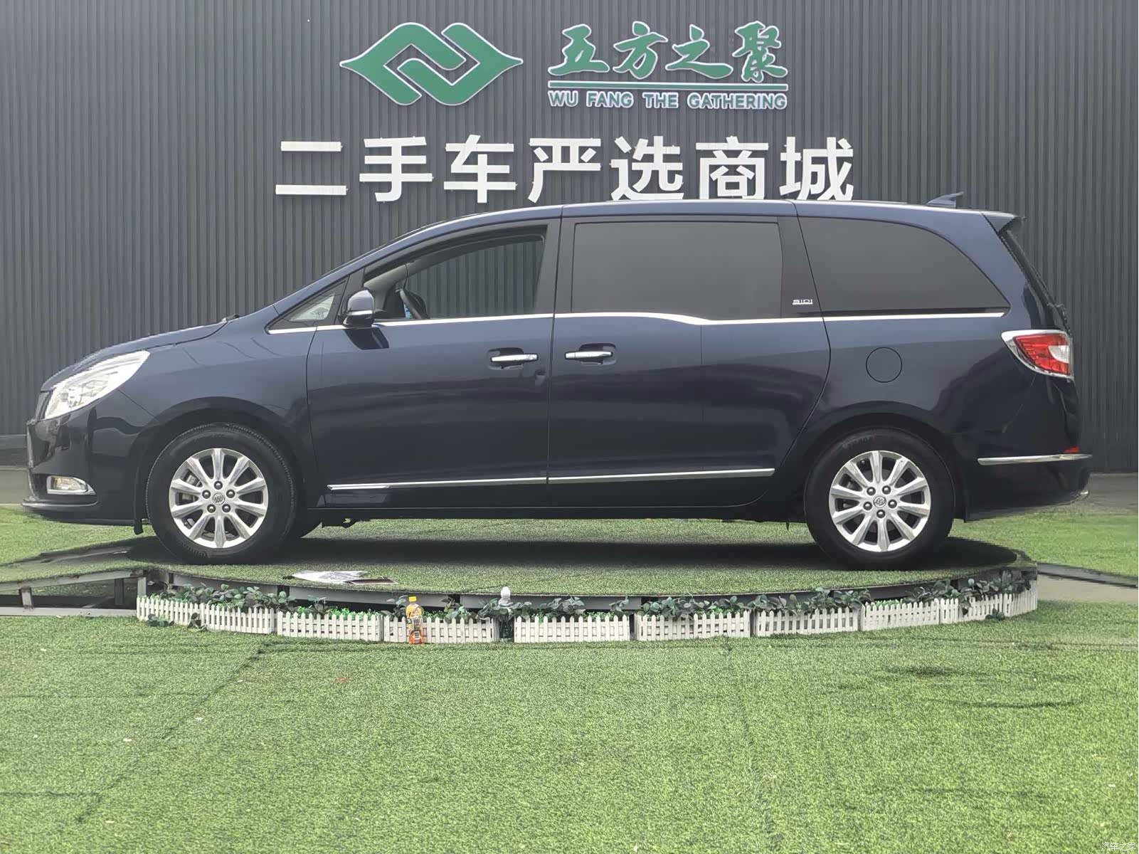 Buick GL8, 2012 22