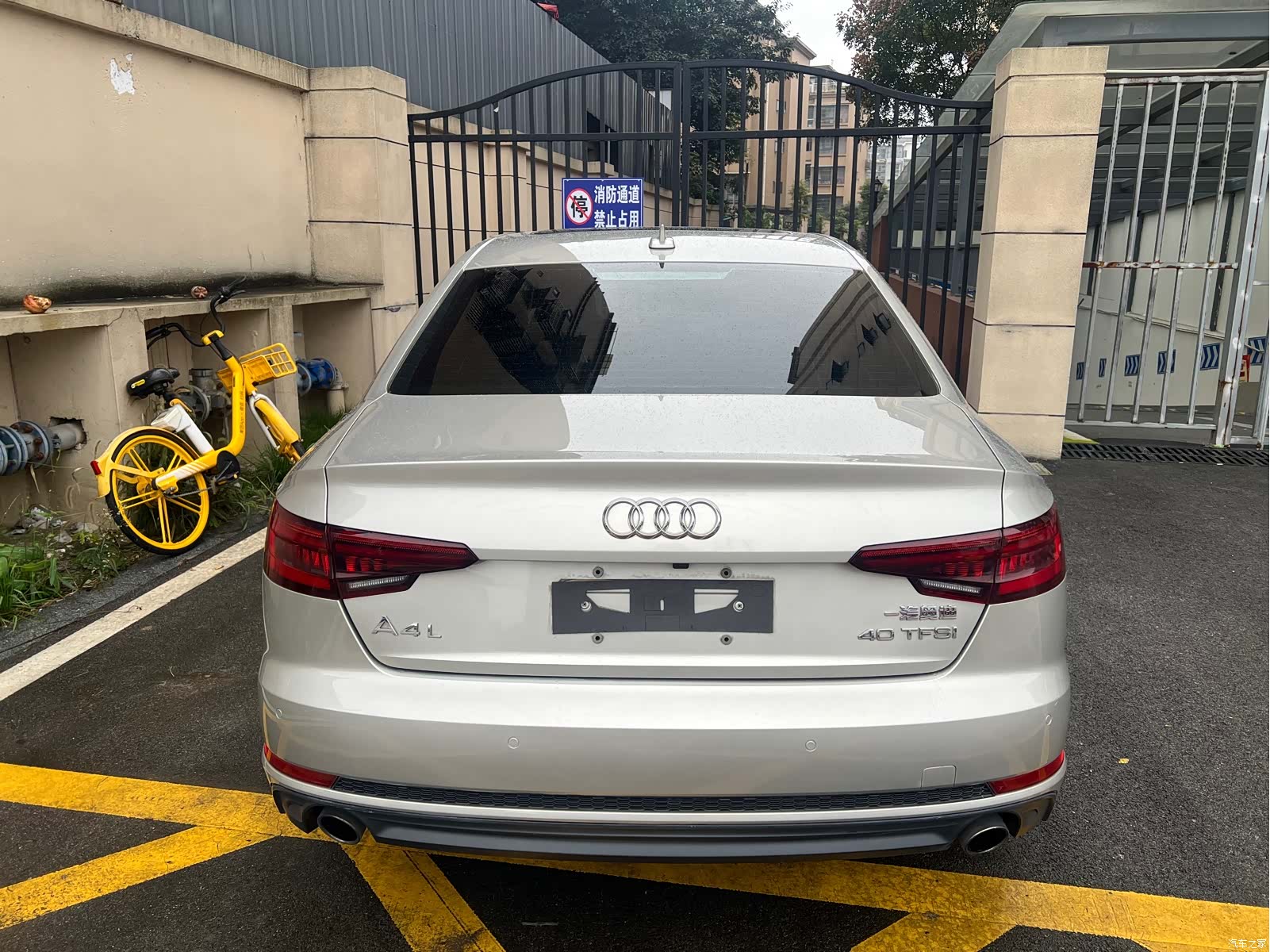 Audi A4L, 2018 3