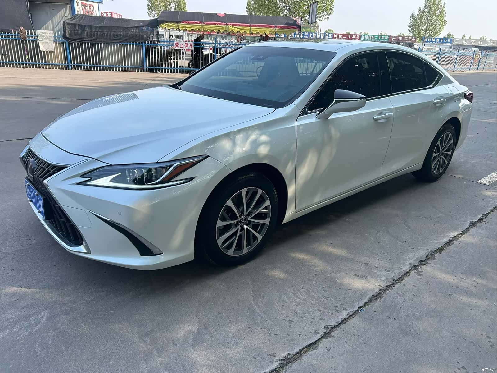 Lexus ES, 2024 1