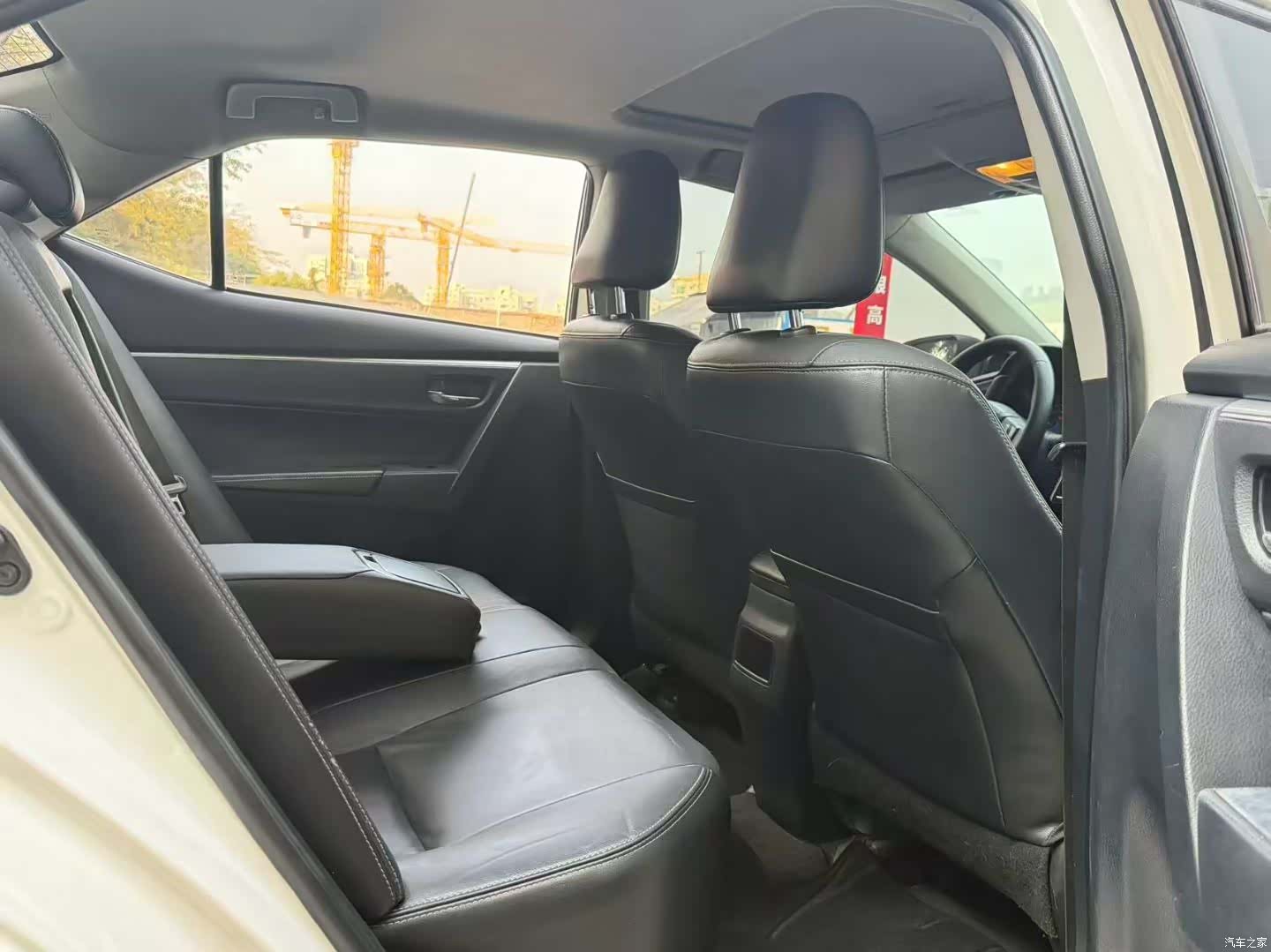 Toyota Corolla, 2017 все фото