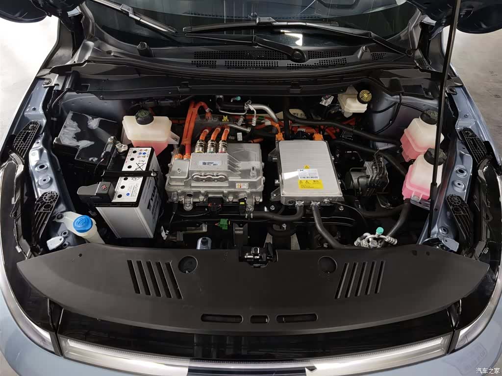 Xpeng G3i, 2023 6