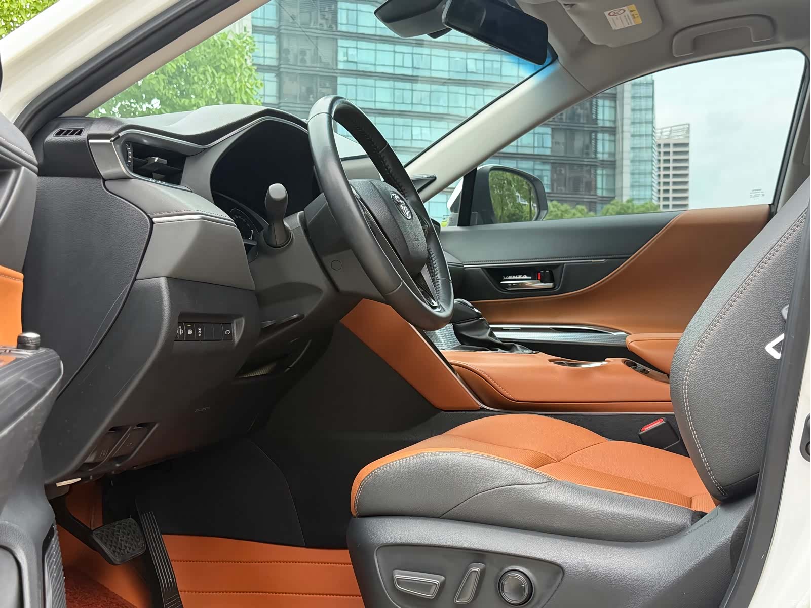 Toyota Venza, 2022 8