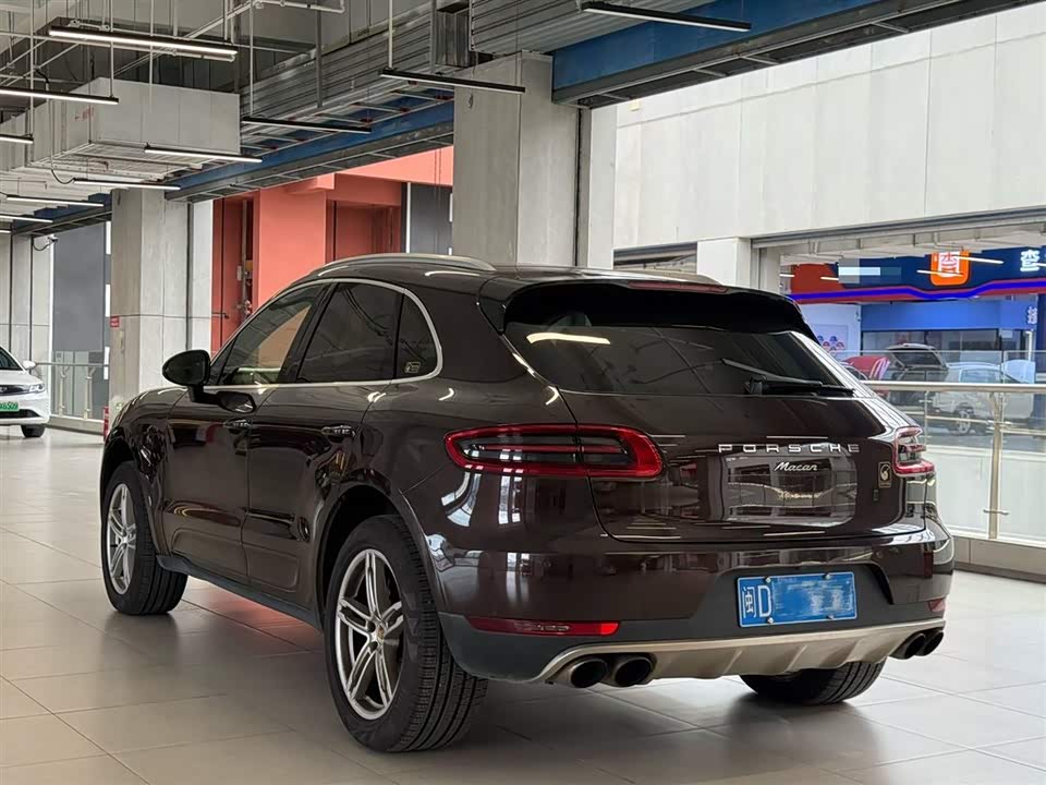 Porsche Macan