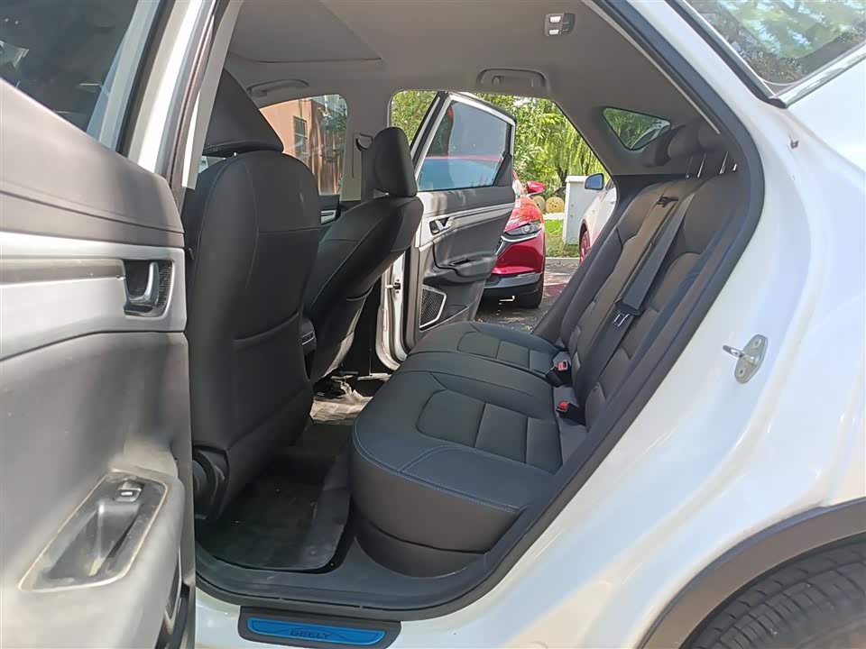 Geely Emgrand GSe Geely Emgrand GSe