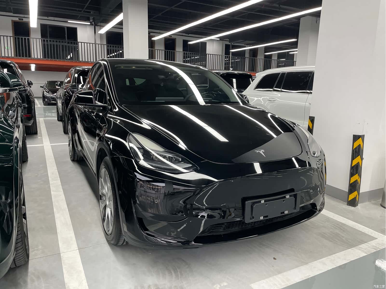Tesla Model Y, 2022 3