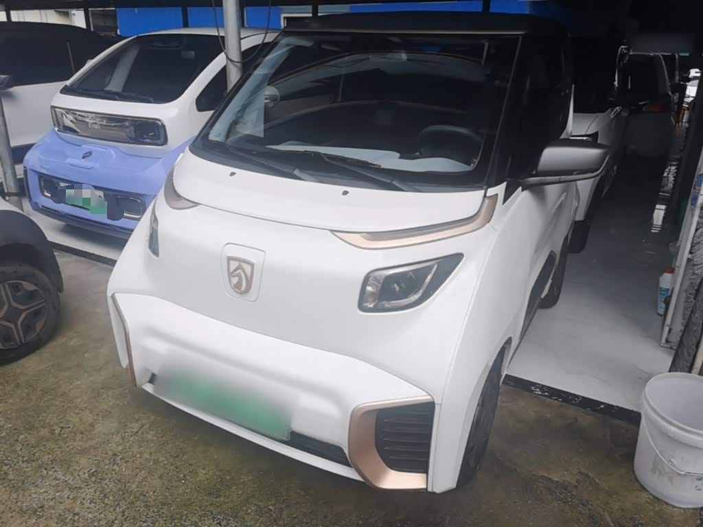 Baojun E200