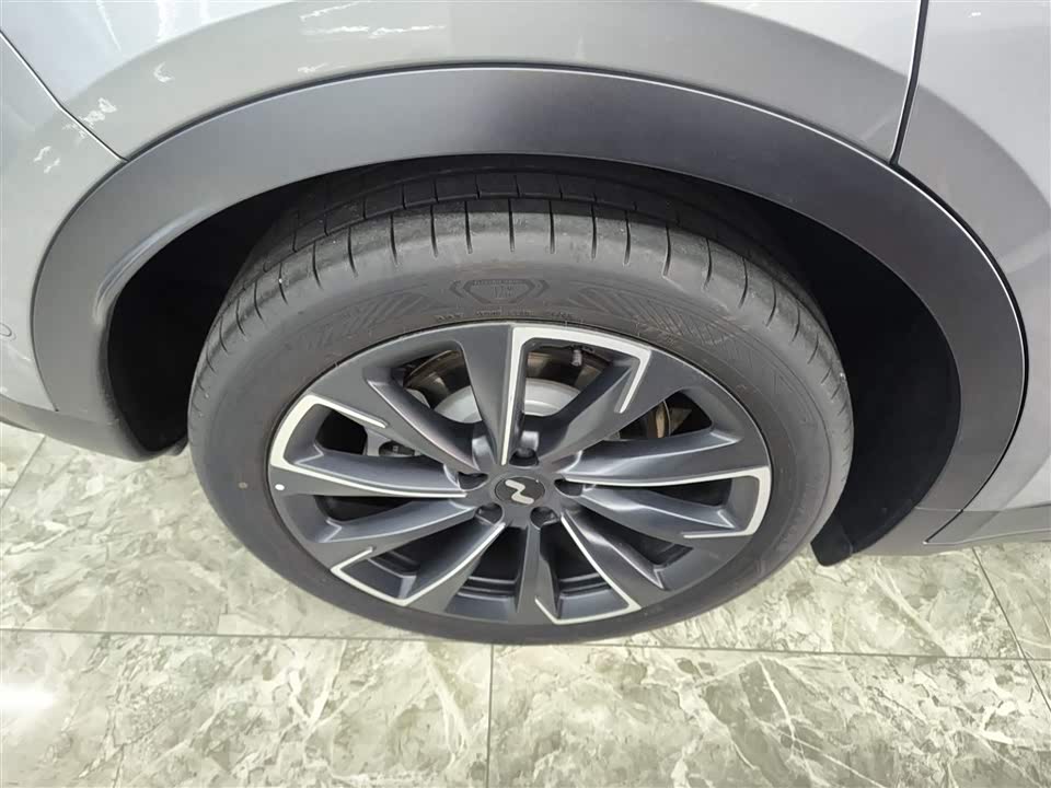 NIO L60 NIO L60