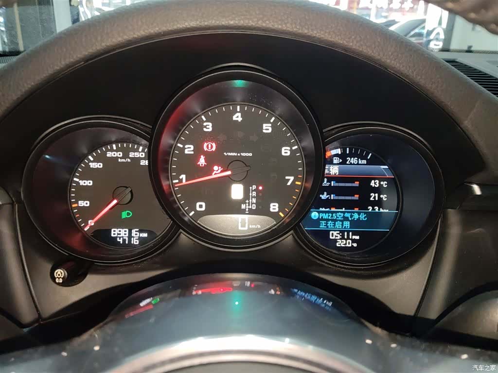 Porsche Macan, 2019 8