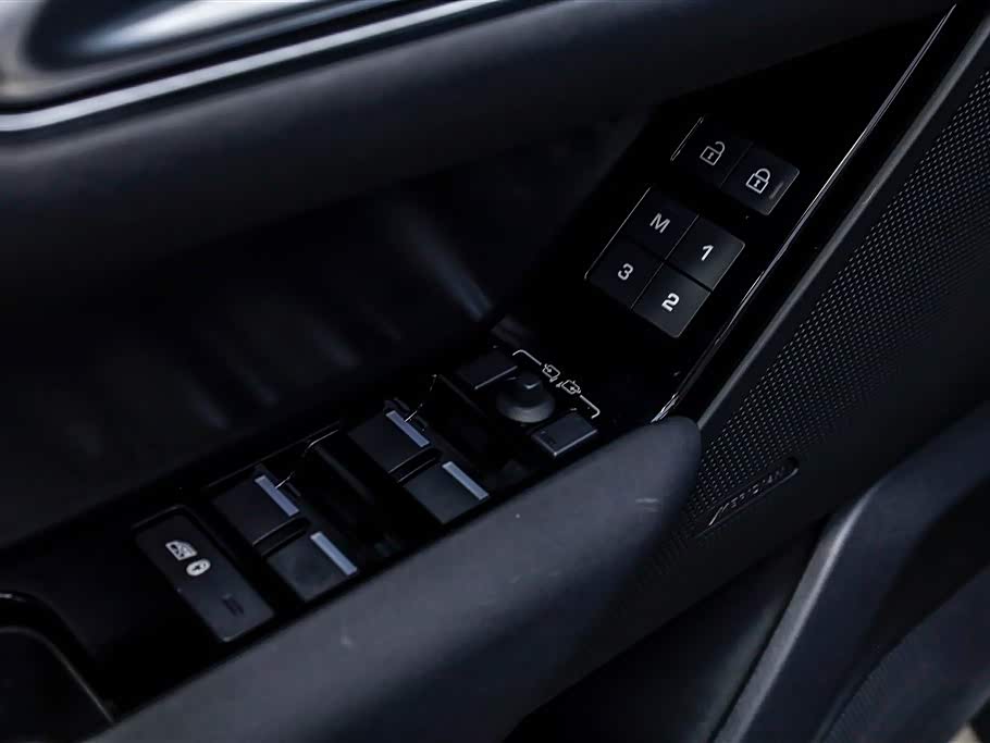 Land Rover Range Rover Star Pulse