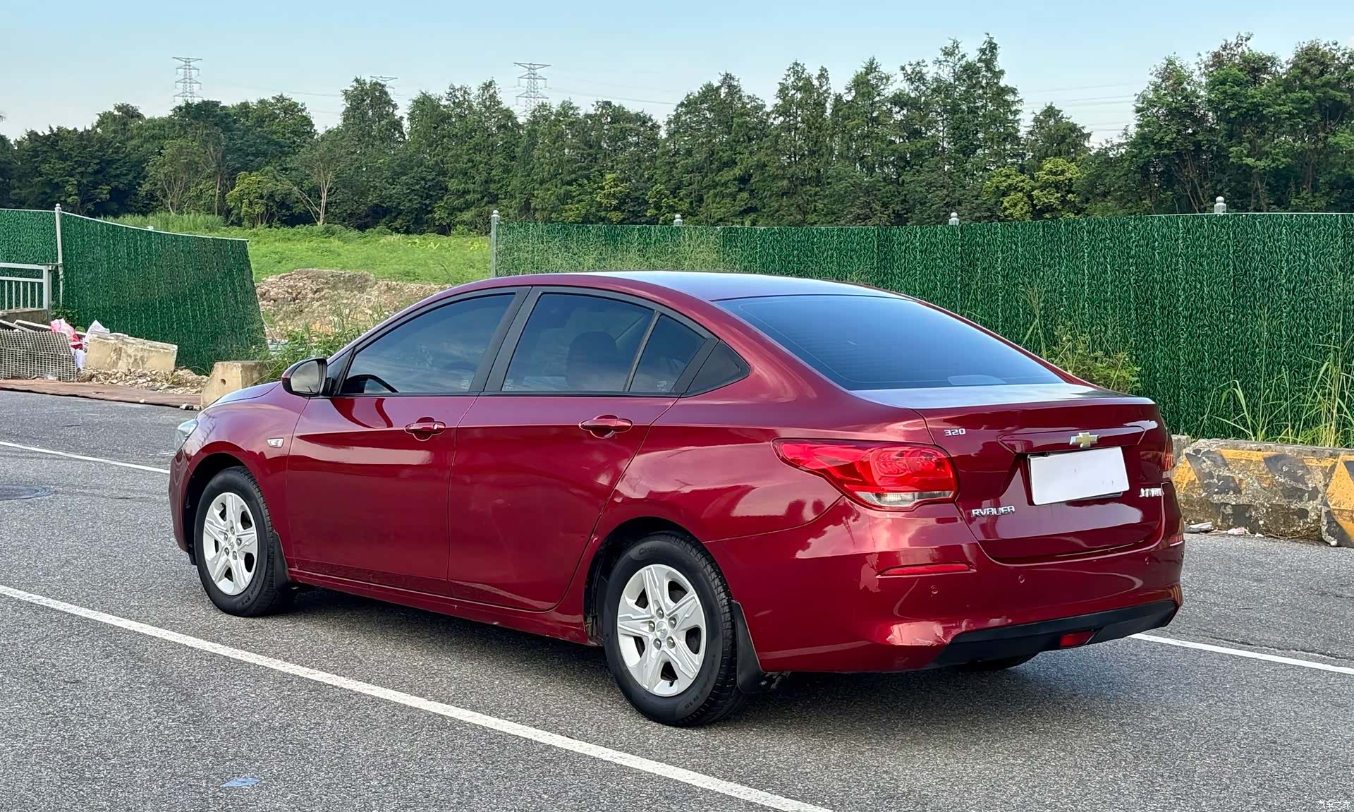 Chevrolet 320, 2018 все фото