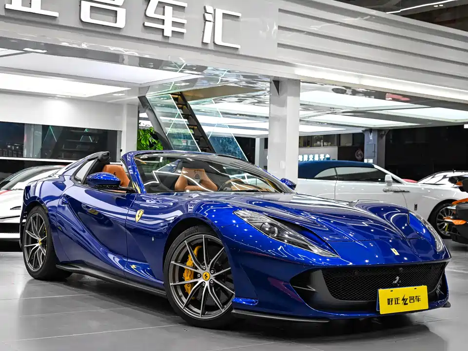 Ferrari 812
