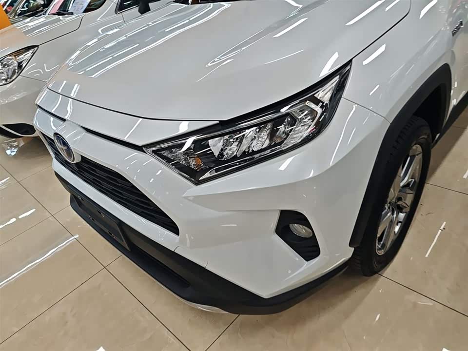 Toyota RAV4 Rongfang