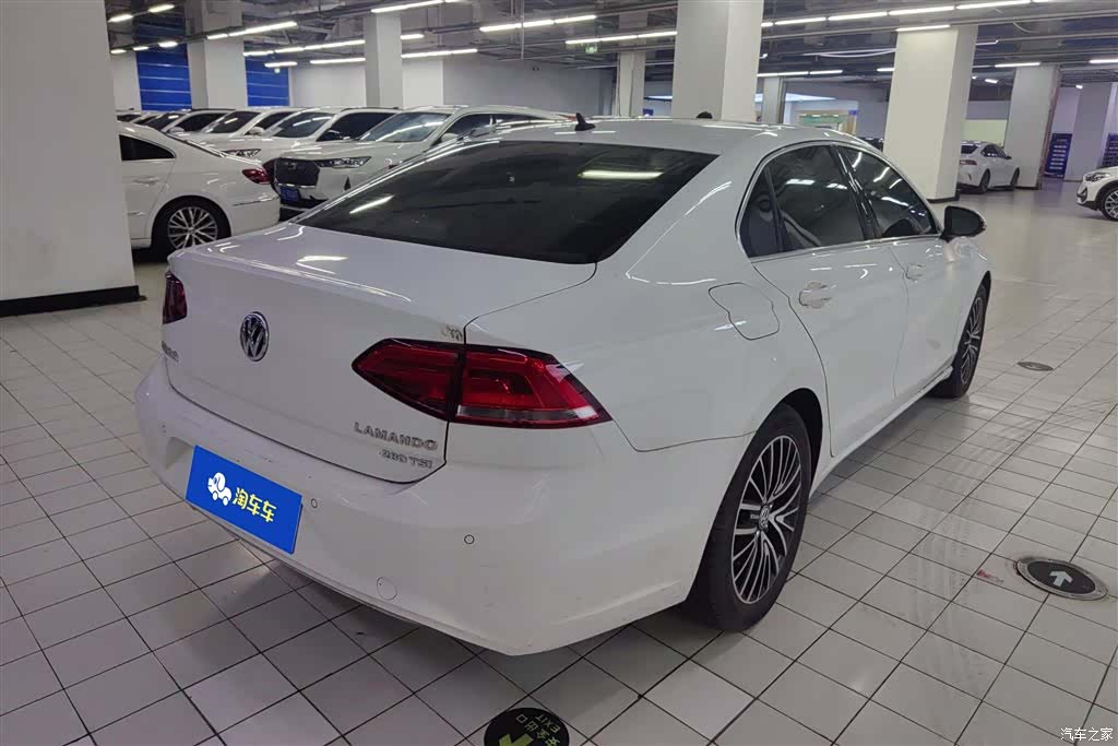 Volkswagen Lamando, 2017 3