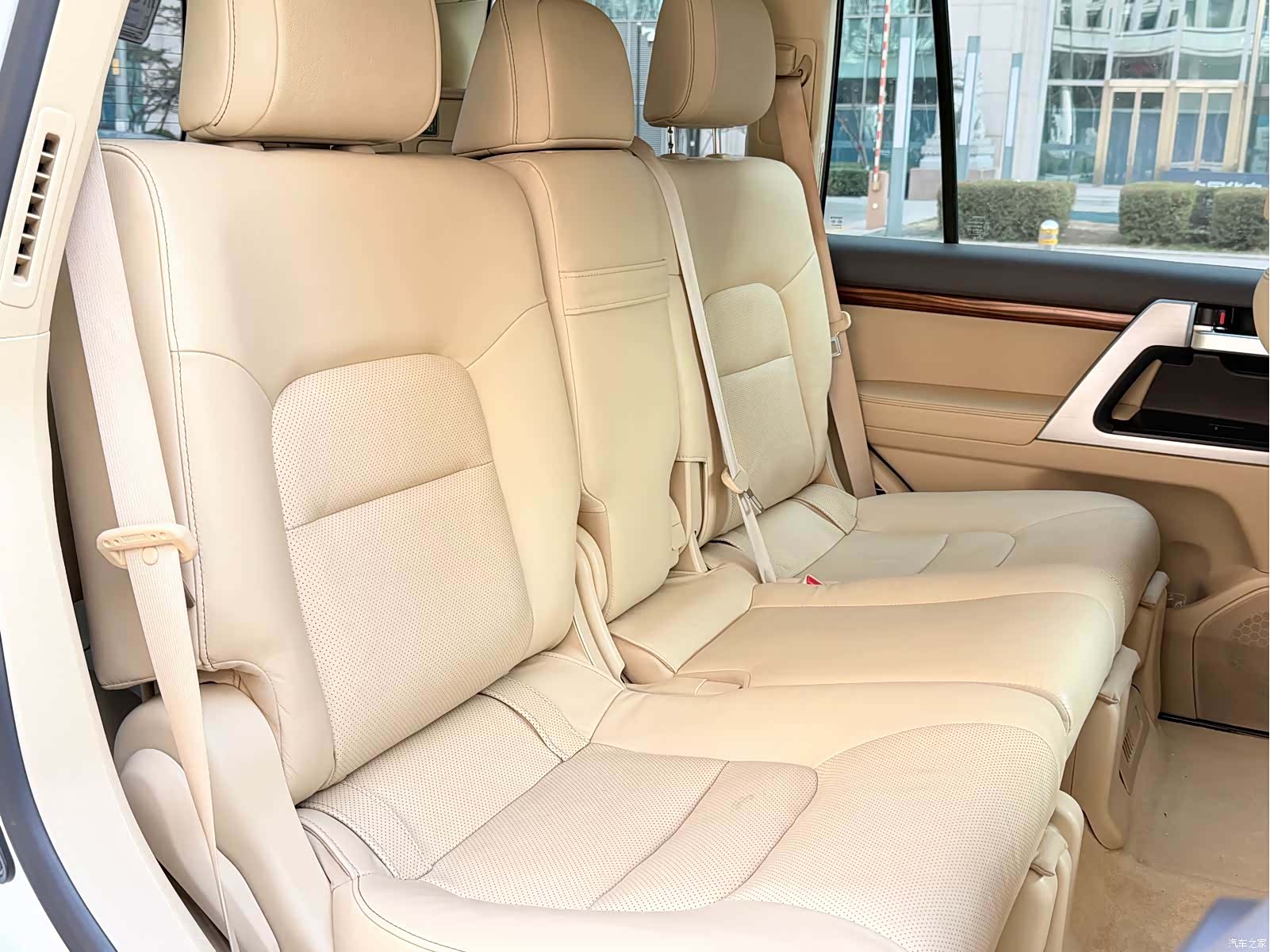 Toyota Land Cruiser, 2016 9