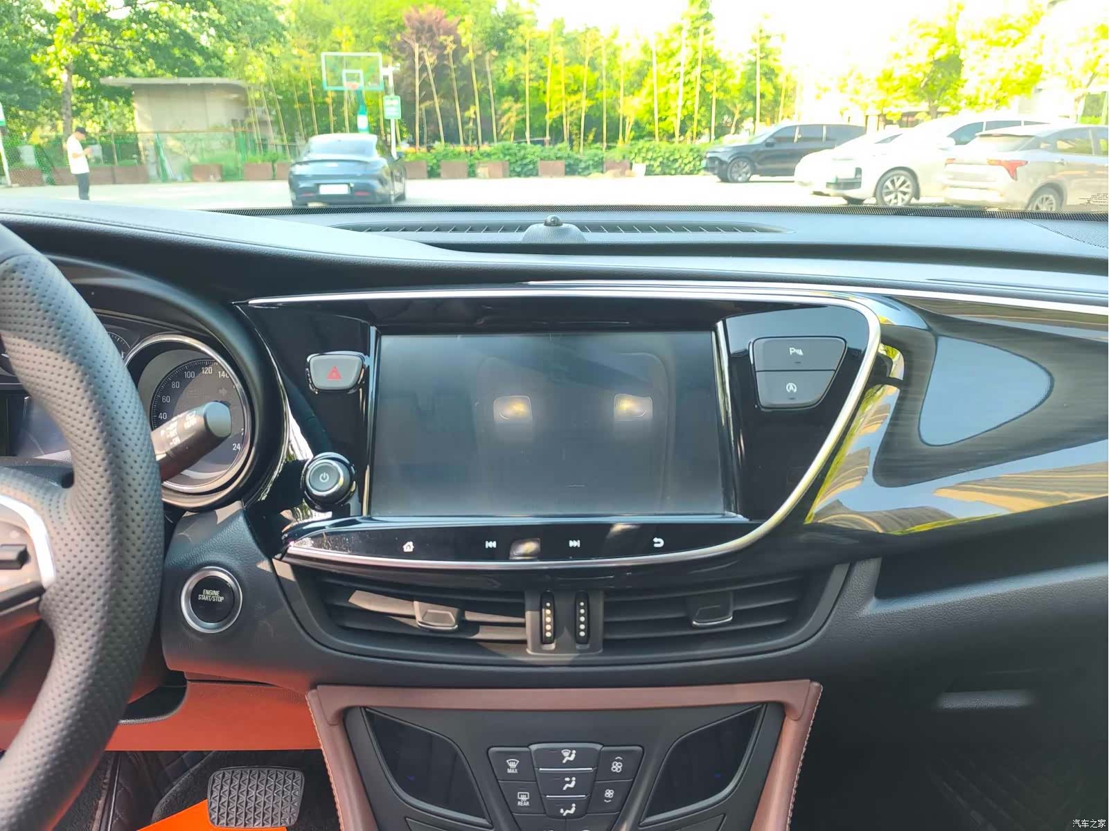 Buick Envision Plus, 2021 7