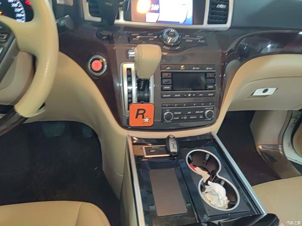Nissan SL, 2017 14