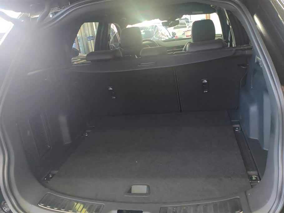 Land Rover Discover sports