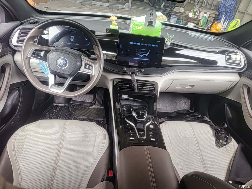 BYD Qin, 2023 10