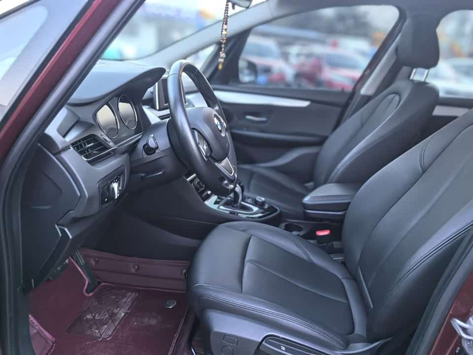 BMW 2 series multifunctional station wagon